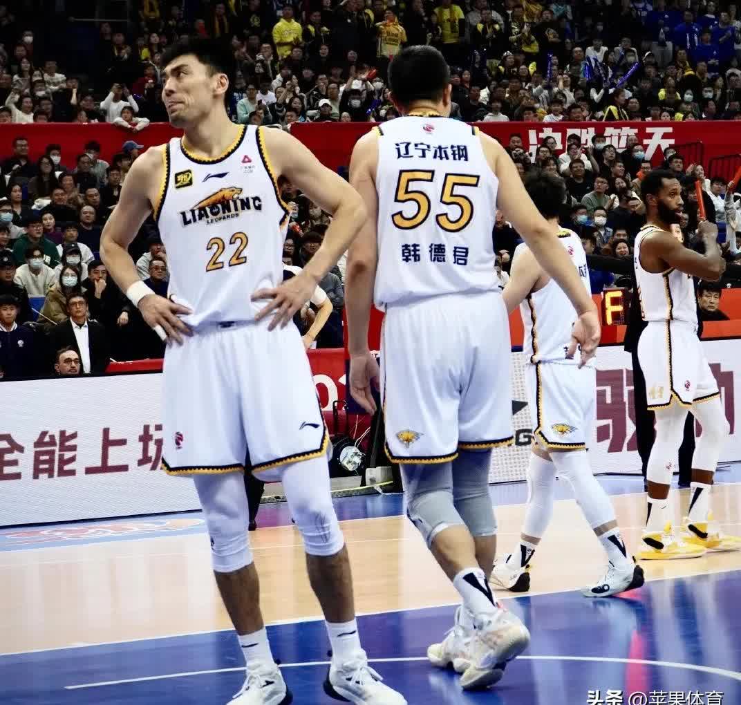 江苏男篮双外援屡屡受伤，球队面临危机